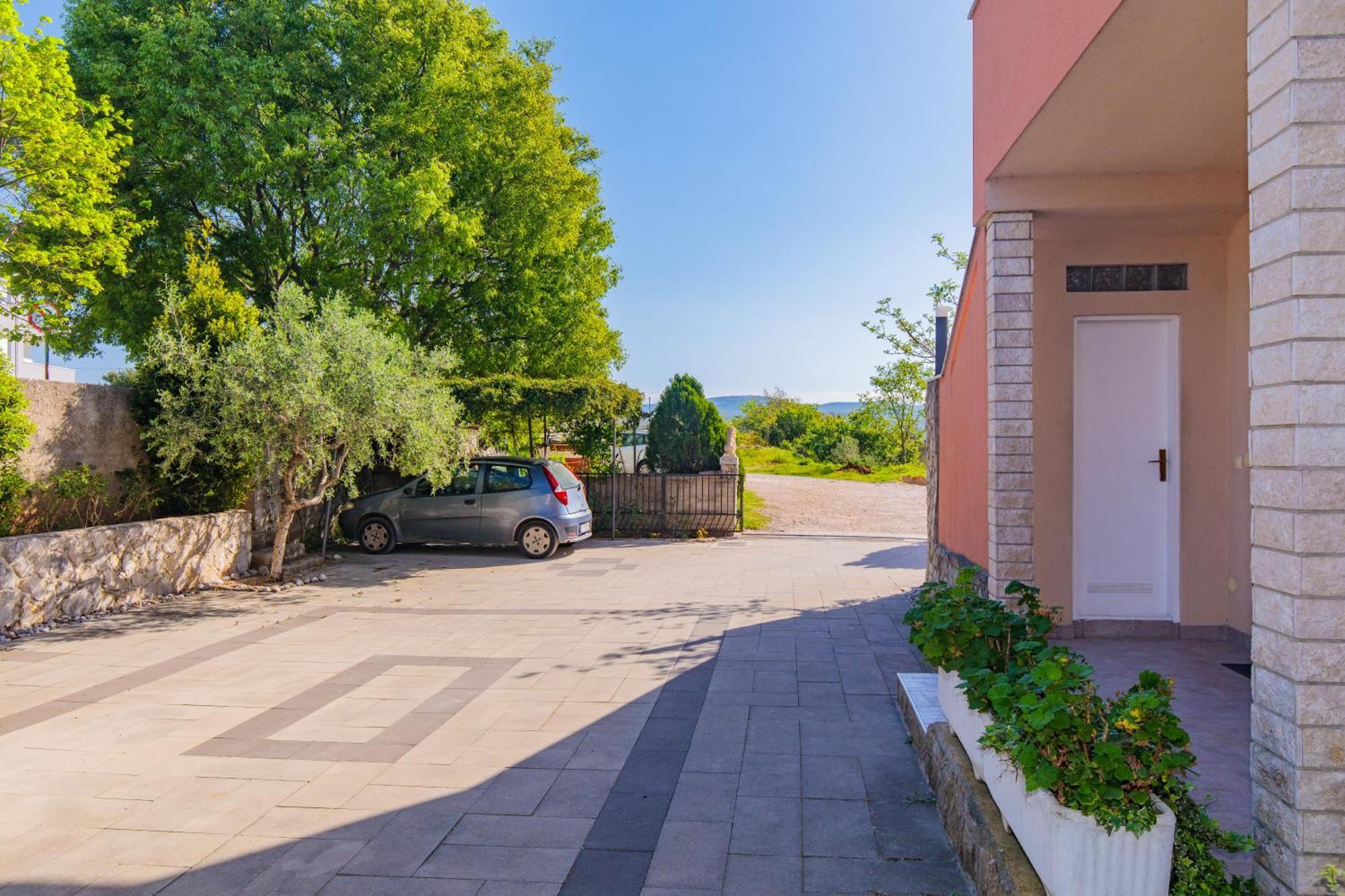Apartment Todor Krk Town Luaran gambar