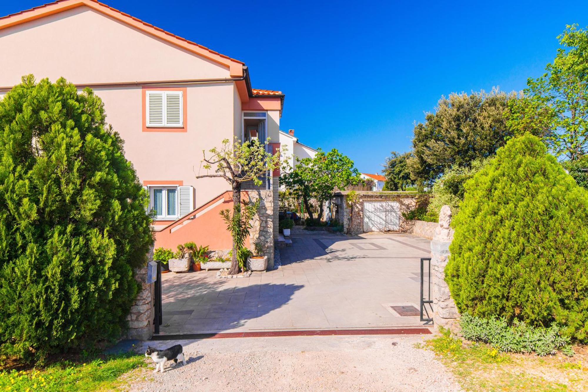 Apartment Todor Krk Town Luaran gambar
